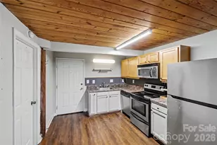 201 S Hoskins Rd, Charlotte, NC 28208 - Photo 11