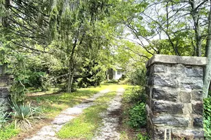 57 Beverly Rd W, Asheville, NC 28806 - Photo 3