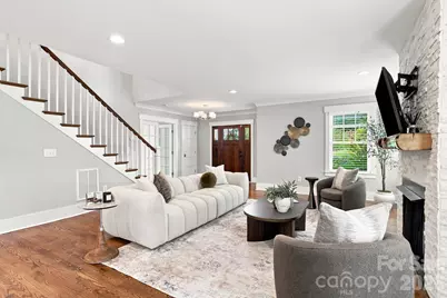 2617 Commonwealth Avenue, Charlotte, NC 28205 - Photo 3