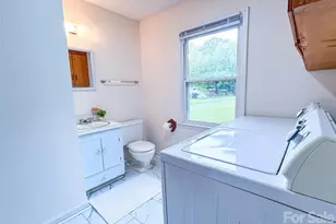 518 Vinecrest Dr, Matthews, NC 28105 - Photo 11