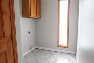 5516 Brookwood Ln, Hickory, NC 28602 - Photo 5