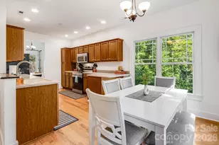 28 Greenbriar Rd, Black Mountain, NC 28711 - Photo 11