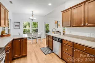 28 Greenbriar Rd, Black Mountain, NC 28711 - Photo 13