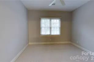 1105 Randolph Oaks Ct, Charlotte, NC 28211 - Photo 15