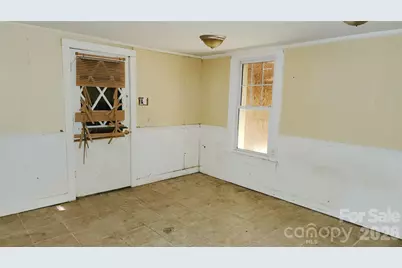 906 Trogdon Street, North Wilkesboro, NC 28659 - Photo 15