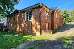 906 Trogdon St, North Wilkesboro, NC 28659 - Photo 19
