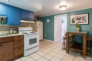 174 Pearson Dr, Asheville, NC 28801 - Photo 35