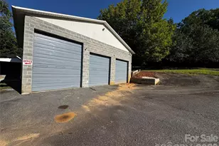 2295 Shady Grove Rd, Connelly Springs, NC 28612 - Photo 15