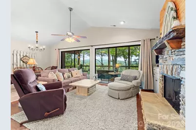 32 Uloque Court, Brevard, NC 28712 - Photo 3