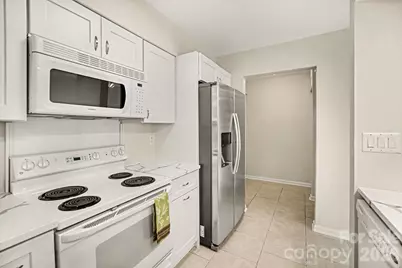 11009 Carmel Crossing Road, Charlotte, NC 28226 - Photo 9
