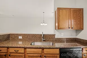 7763 Abigail Glen Dr, Charlotte, NC 28212 - Photo 9