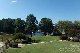 17919 Kings Point Dr, Cornelius, NC 28031 - Photo 21