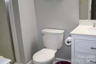 17919 Kings Point Dr, Cornelius, NC 28031 - Photo 15