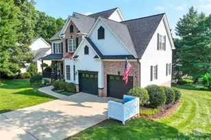 910 44th Ave Ct NE, Hickory, NC 28601 - Photo 3