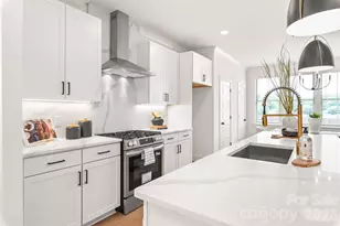 817 Garringer Pl, Charlotte, NC 28208 - Photo 7