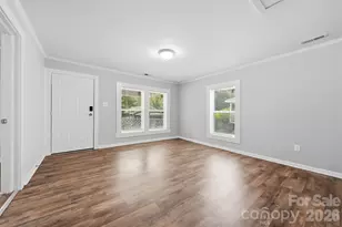 411 Orange St, Shelby, NC 28150 - Photo 7