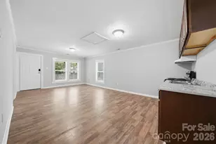 411 Orange St, Shelby, NC 28150 - Photo 9