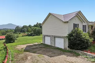 410 Crawford Rd, Waynesville, NC 28786 - Photo 7