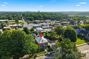 209 S King St, Morganton, NC 28655 - Photo 31