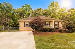 5228 Crane Point Dr, Charlotte, NC 28227 - Photo 1