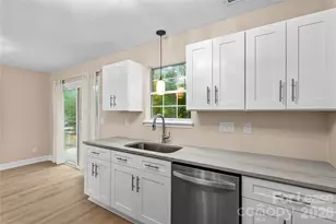 697 Rebecca Jane Dr, Mooresville, NC 28115 - Photo 17