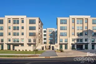 4220 Colony Plz Dr, Charlotte, NC 28211 - Photo 1