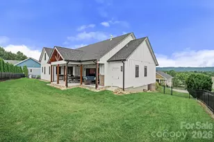 559 Blacksmith Run Dr, Hendersonville, NC 28792 - Photo 33