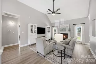 15121 Castlebridge Ln, Matthews, NC 28104 - Photo 3