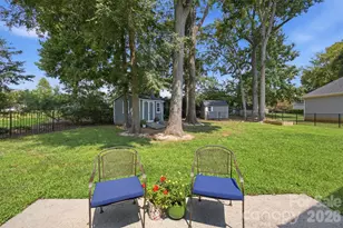 15121 Castlebridge Ln, Matthews, NC 28104 - Photo 23