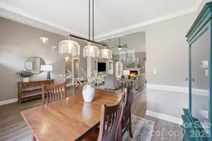 15121 Castlebridge Ln, Matthews, NC 28104 - Photo 5