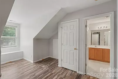2729 Meadow Knoll Drive, Charlotte, NC 28269 - Photo 25