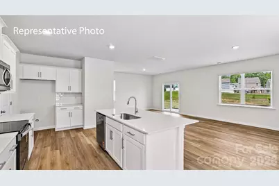 1437 7th Street Drive NE, Hickory, NC 28601 - Photo 13