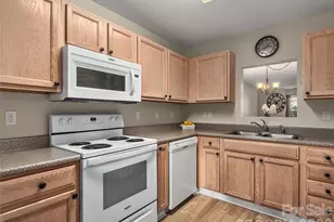 403 Carrington Pl, Arden, NC 28704 - Photo 9
