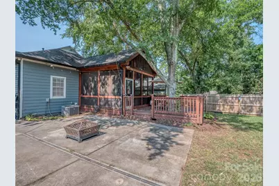 1221 Kennon Street, Charlotte, NC 28205 - Photo 29