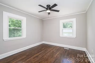 913 Edgemont Avenue, Belmont, NC 28012 - Photo 5