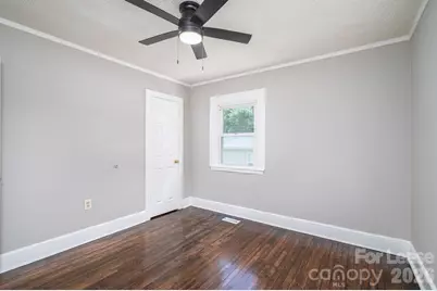 913 Edgemont Avenue, Belmont, NC 28012 - Photo 3