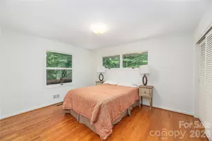 38 Forest View Dr, Asheville, NC 28804 - Photo 15