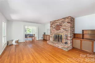 38 Forest View Dr, Asheville, NC 28804 - Photo 5