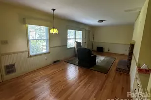 401 S Hickory St, Pageland, SC 29728 - Photo 5