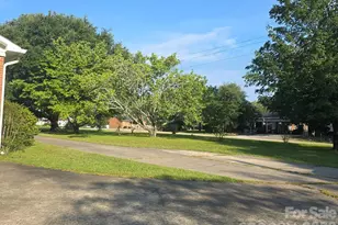 401 S Hickory St, Pageland, SC 29728 - Photo 5