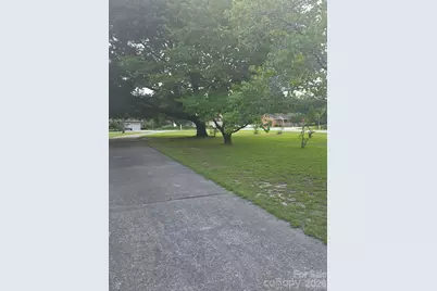 401 S Hickory Street, Pageland, SC 29728 - Photo 9