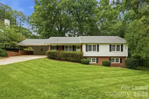 926 Shady Bluff Dr, Charlotte, NC 28211 - Photo 1