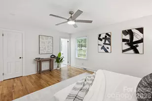 926 Shady Bluff Dr, Charlotte, NC 28211 - Photo 13