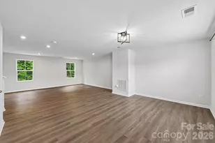 6931 Ludell Ln, Charlotte, NC 28215 - Photo 5