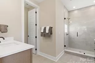 13023 Lucy Pk Ln, Charlotte, NC 28277 - Photo 31