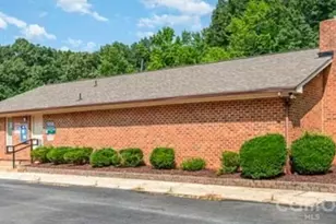 4824 Farm Pond Ln, Charlotte, NC 28212 - Photo 11