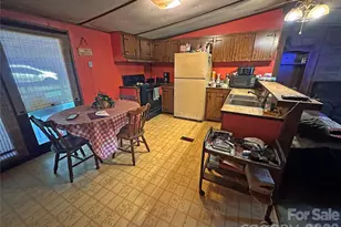 1330 Rosehill Dr, Lincolnton, NC 28092 - Photo 5