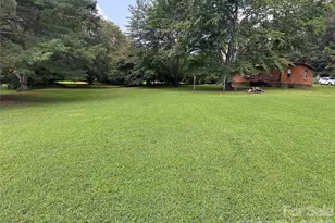 1330 Rosehill Dr, Lincolnton, NC 28092 - Photo 13