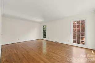 5301 Morrowick Rd, Charlotte, NC 28226 - Photo 3