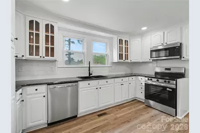 410 E 16th Street, Kannapolis, NC 28083 - Photo 9